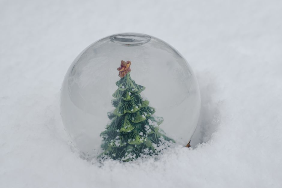 Debt Snowball Vs Debt Avalanche For Low-Income Earners: Debt Snowball vs Avalanche for Low-Income Earners