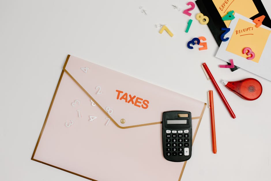 Tax Saving Tips Canada: Accounts and Deductions That Cut Your Bill